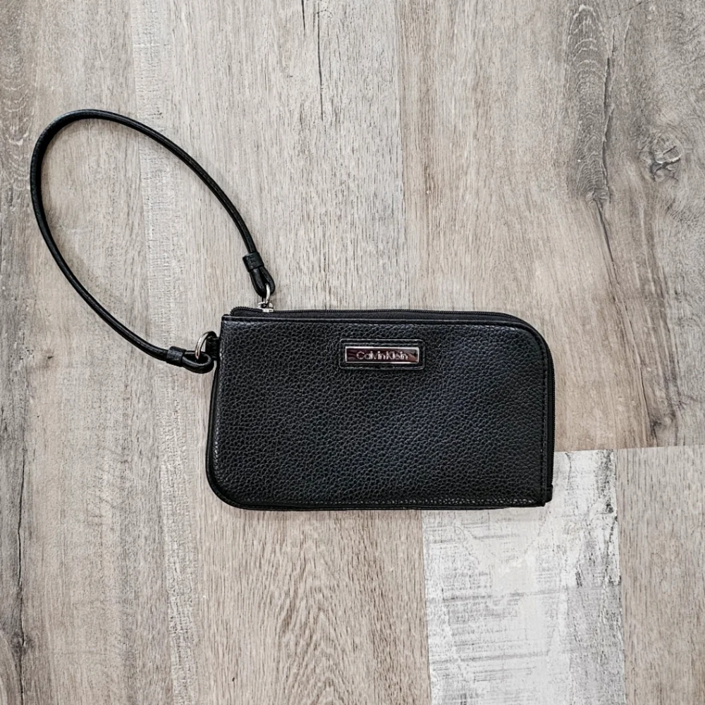 Calvin Klein Black Pebbled Leather Wristlet New